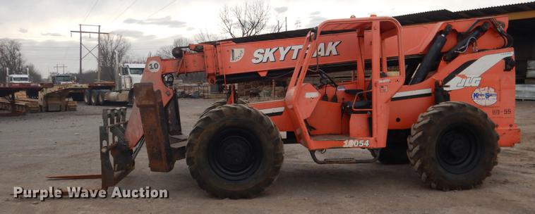 image for item BE9261 2005 SkyTrak 10054 telehandler