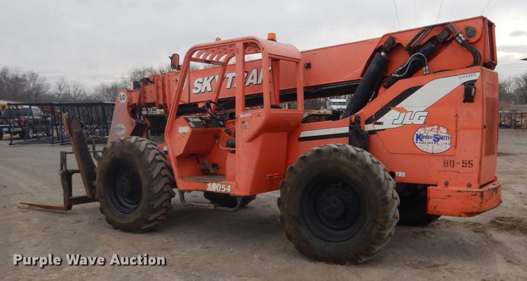 image for item BE9261 2005 SkyTrak 10054 telehandler