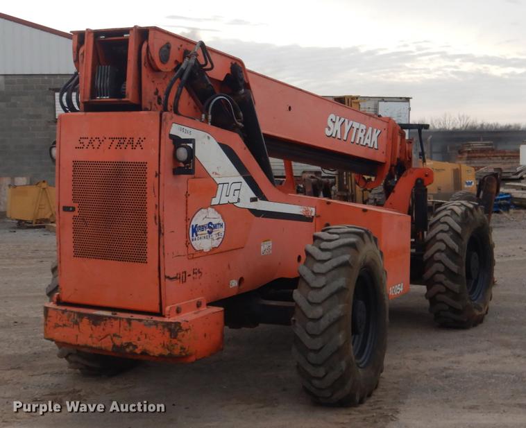 image for item BE9261 2005 SkyTrak 10054 telehandler