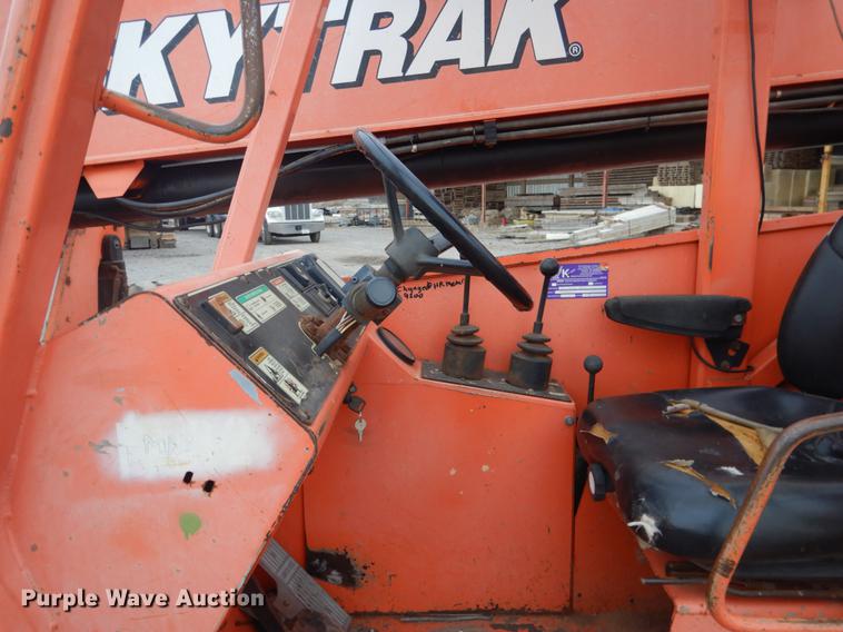 image for item BE9261 2005 SkyTrak 10054 telehandler