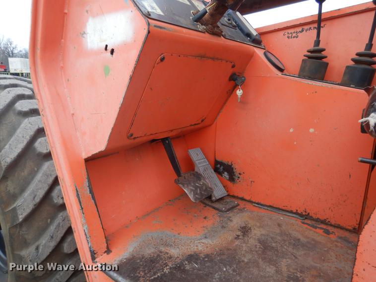 image for item BE9261 2005 SkyTrak 10054 telehandler