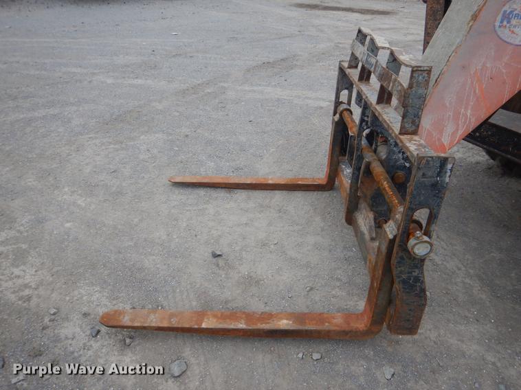 image for item BE9261 2005 SkyTrak 10054 telehandler