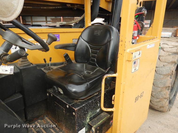 image for item BE9262 2007 Caterpillar TL1055 telehandler