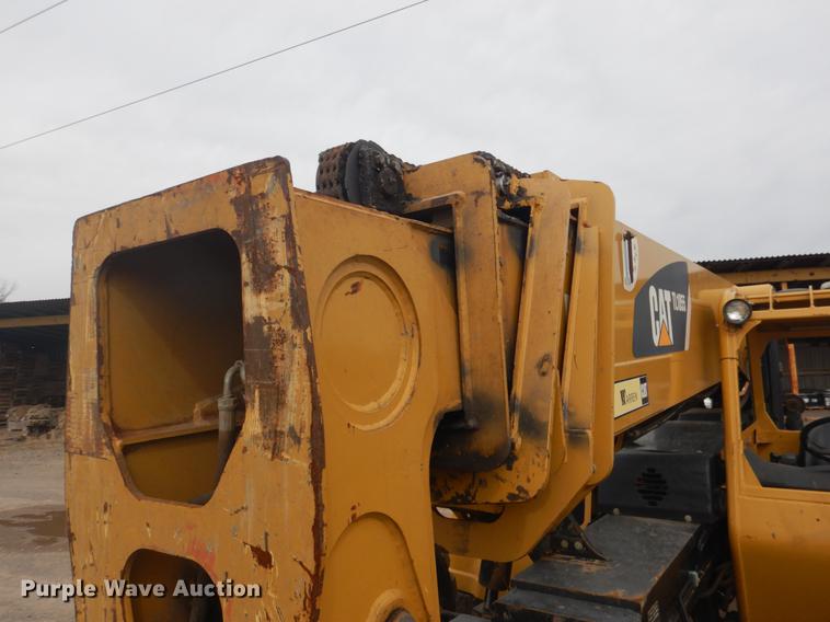 image for item BE9262 2007 Caterpillar TL1055 telehandler