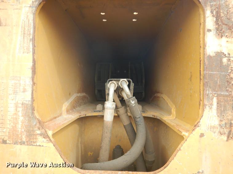 image for item BE9262 2007 Caterpillar TL1055 telehandler