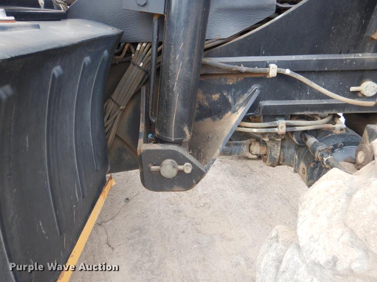 image for item BE9262 2007 Caterpillar TL1055 telehandler