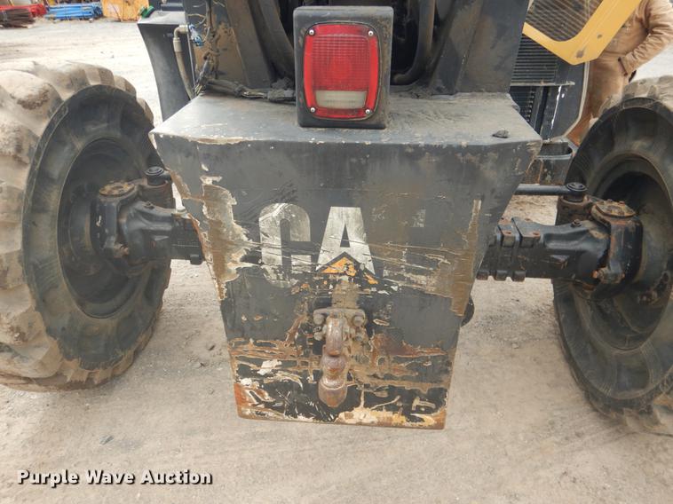 image for item BE9262 2007 Caterpillar TL1055 telehandler