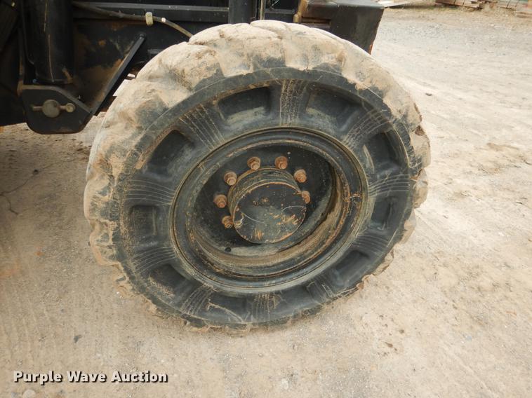 image for item BE9262 2007 Caterpillar TL1055 telehandler