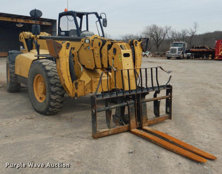 image for item BE9263 2006 Caterpillar TH580B telehandler