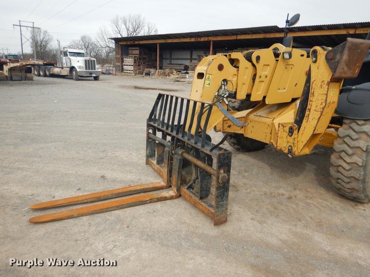 image for item BE9263 2006 Caterpillar TH580B telehandler