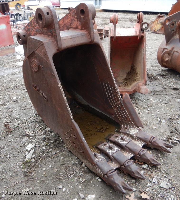 Esco 29"W excavator bucket in Muskogee, OK Item BE9276 sold Purple Wave