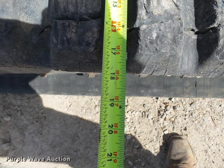 image for item CD9575 2013 John Deere 333D skid steer