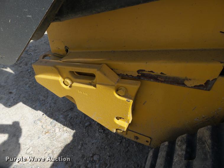 image for item CD9575 2013 John Deere 333D skid steer