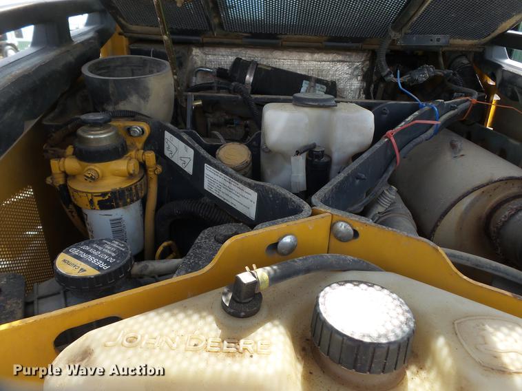 image for item CD9575 2013 John Deere 333D skid steer