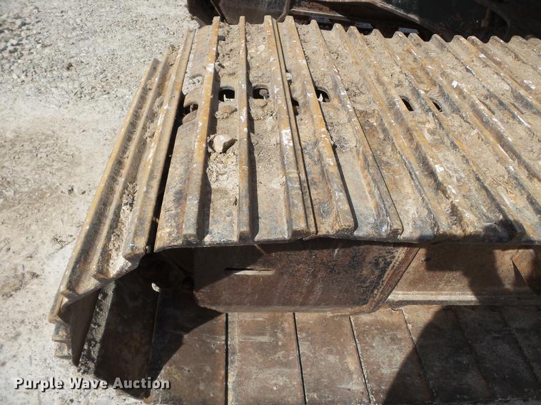 image for item CD9584 2005 John Deere 200C LC excavator