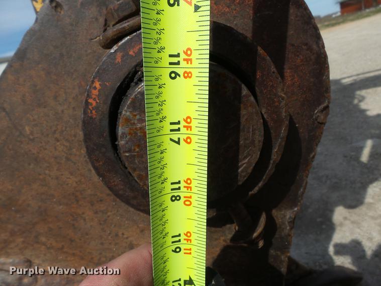 image for item CD9584 2005 John Deere 200C LC excavator