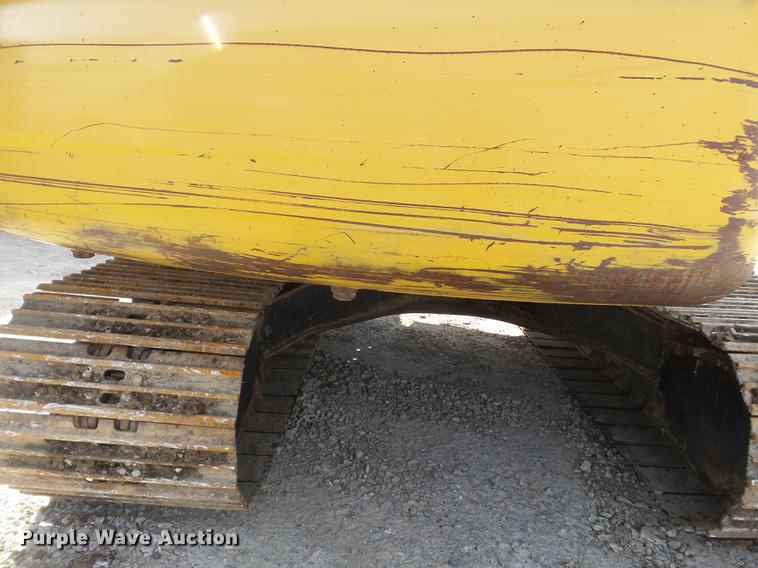 image for item CD9584 2005 John Deere 200C LC excavator