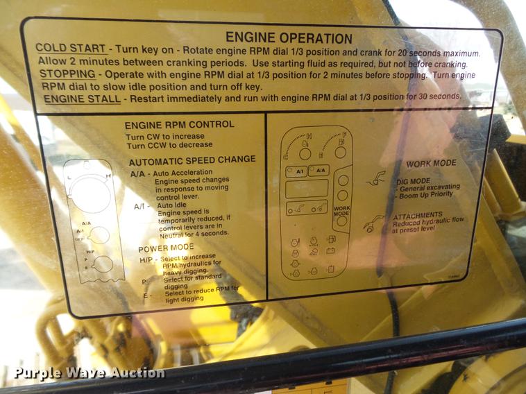 image for item CD9584 2005 John Deere 200C LC excavator