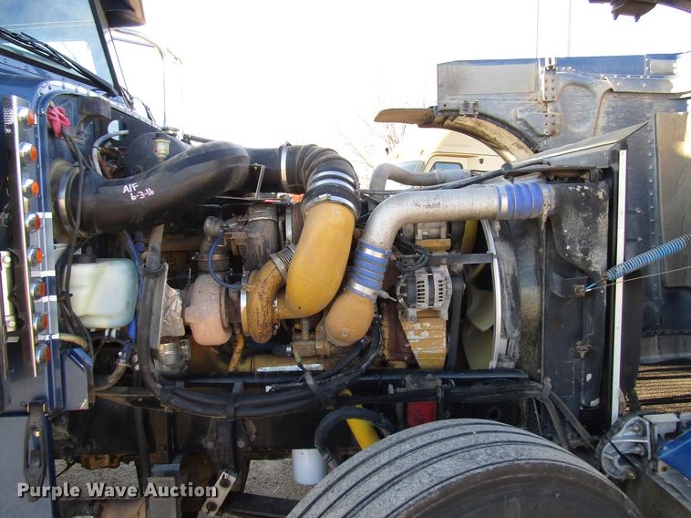 image for item DB6784 2007 Peterbilt 379 semi truck