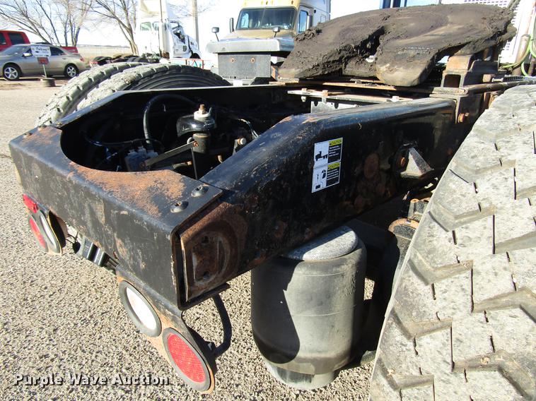 image for item DB6784 2007 Peterbilt 379 semi truck