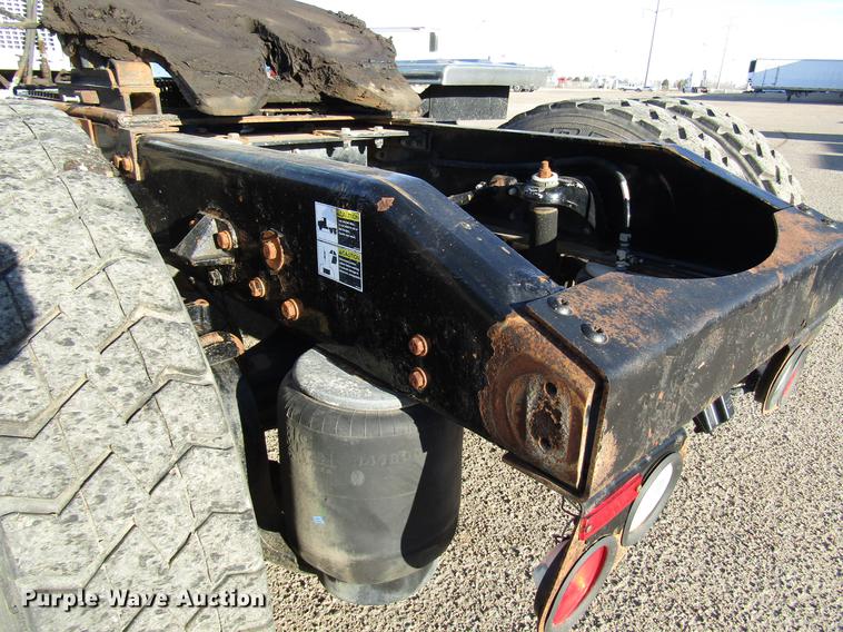 image for item DB6784 2007 Peterbilt 379 semi truck