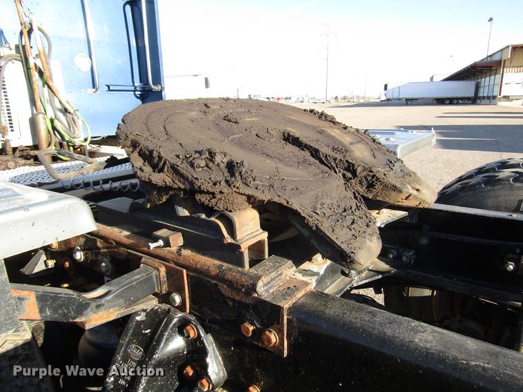 image for item DB6784 2007 Peterbilt 379 semi truck