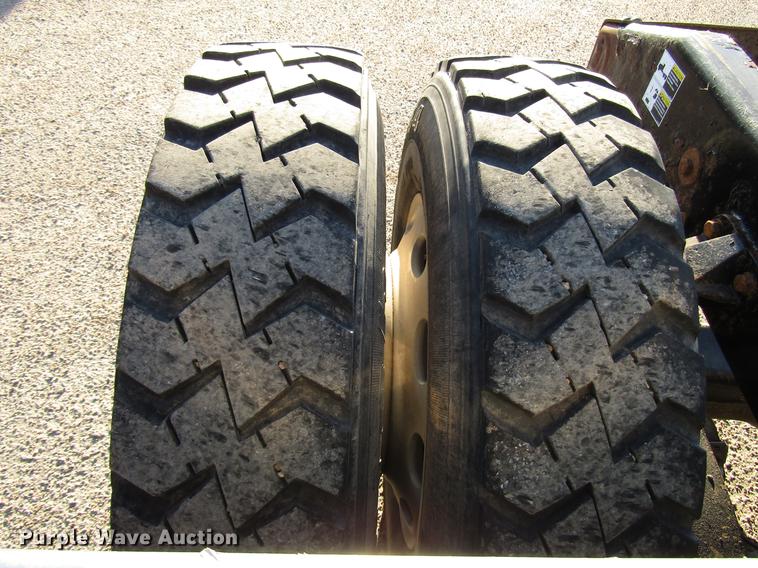 image for item DB6784 2007 Peterbilt 379 semi truck