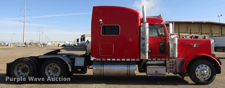 image for item DB6785 2006 Peterbilt 379 semi truck