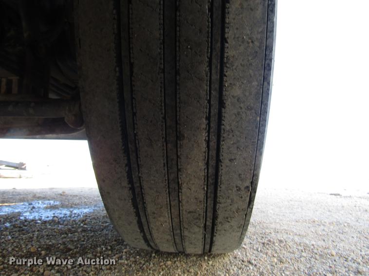 image for item DB6785 2006 Peterbilt 379 semi truck