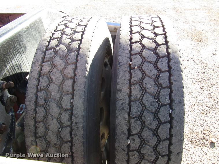 image for item DB6785 2006 Peterbilt 379 semi truck