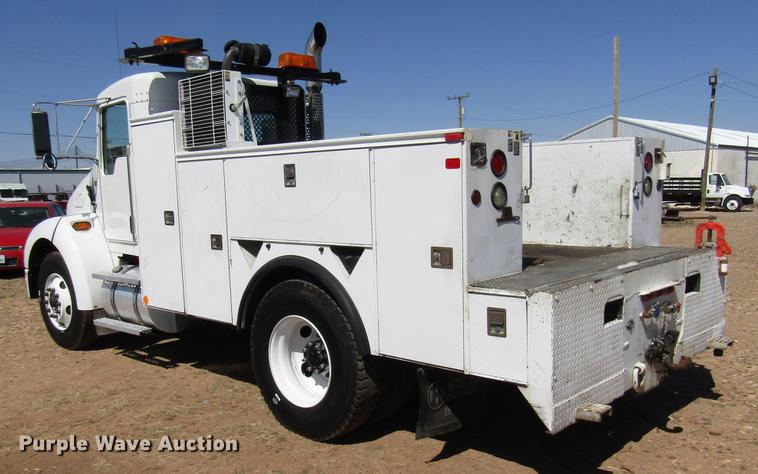 image for item DB6787 2008 Kenworth T300 service truck