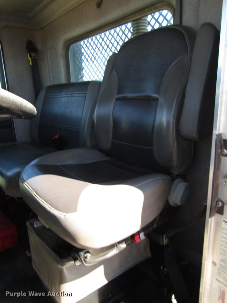 image for item DB6787 2008 Kenworth T300 service truck