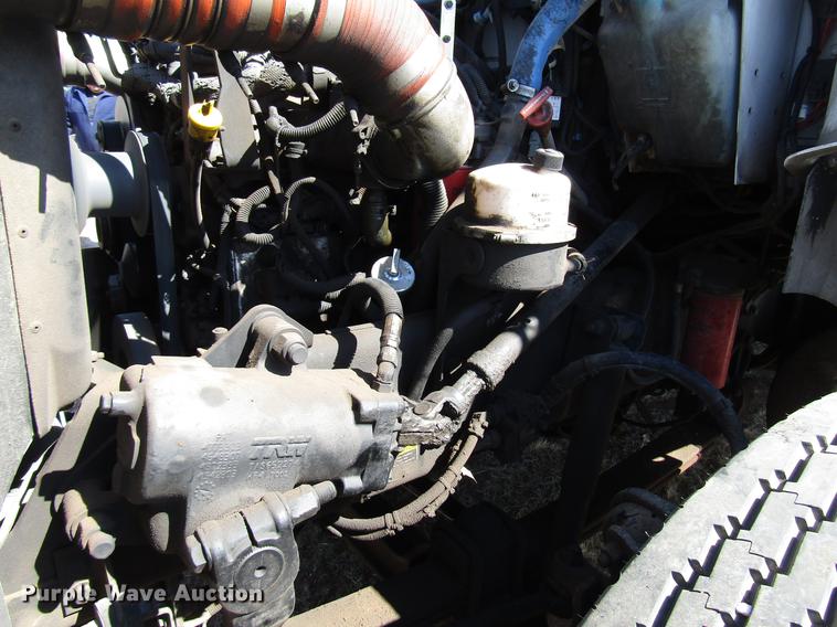 image for item DB6787 2008 Kenworth T300 service truck