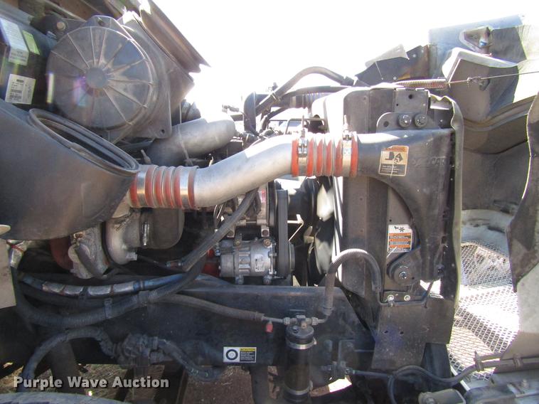 image for item DB6787 2008 Kenworth T300 service truck