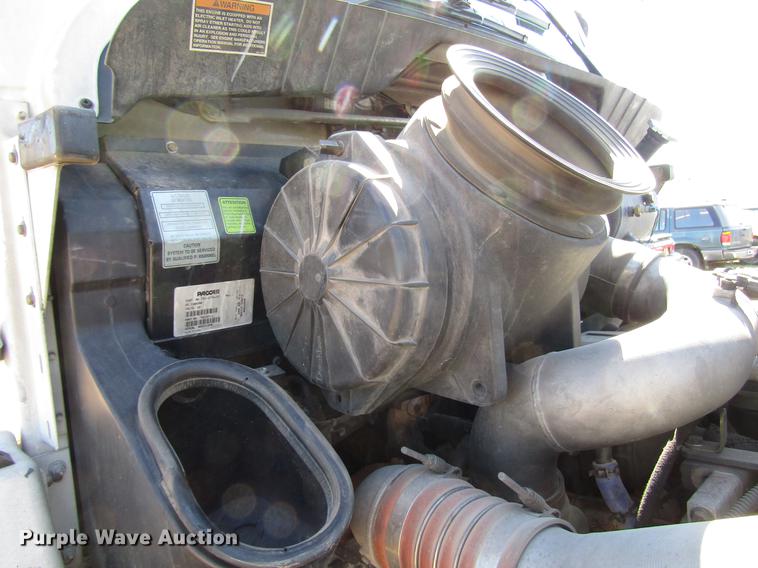 image for item DB6787 2008 Kenworth T300 service truck