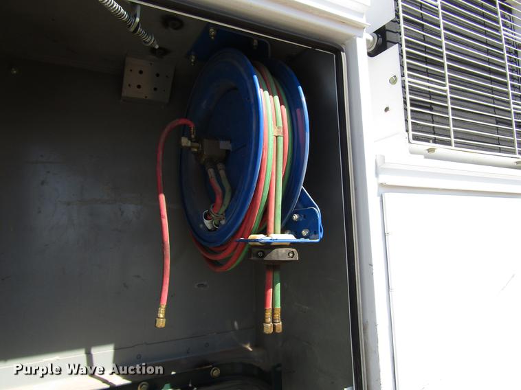 image for item DB6787 2008 Kenworth T300 service truck