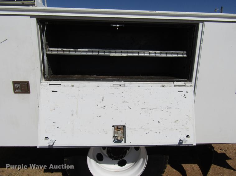 image for item DB6787 2008 Kenworth T300 service truck