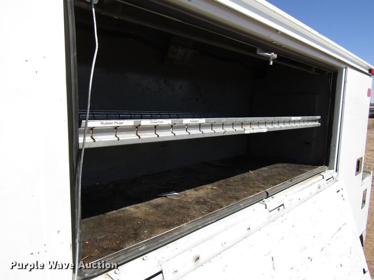 image for item DB6787 2008 Kenworth T300 service truck