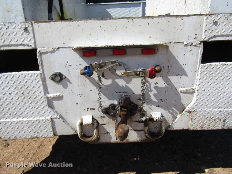 image for item DB6787 2008 Kenworth T300 service truck