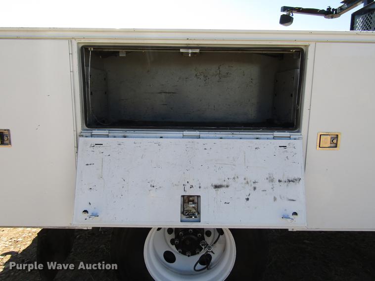 image for item DB6787 2008 Kenworth T300 service truck