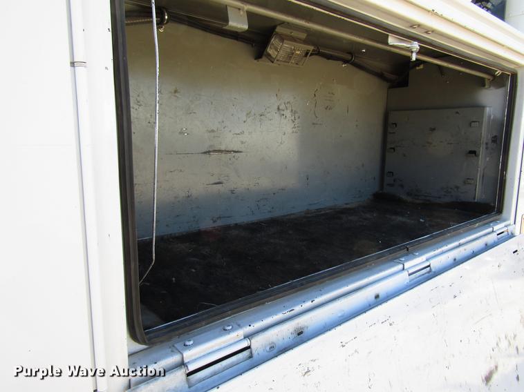 image for item DB6787 2008 Kenworth T300 service truck