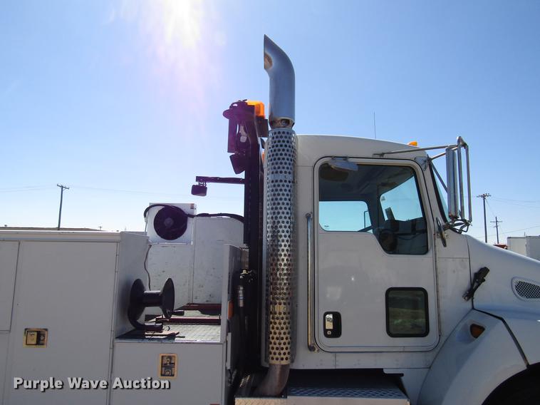 image for item DB6787 2008 Kenworth T300 service truck