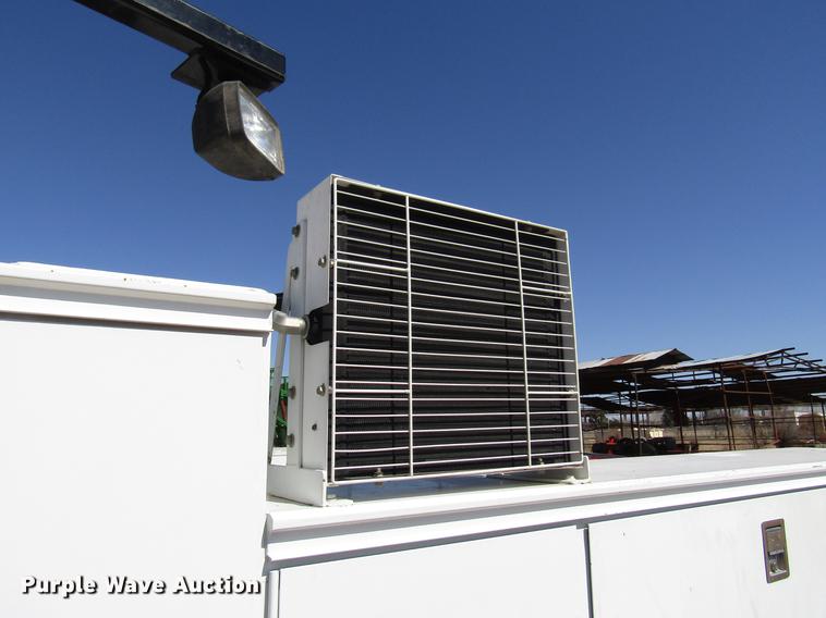 image for item DB6787 2008 Kenworth T300 service truck