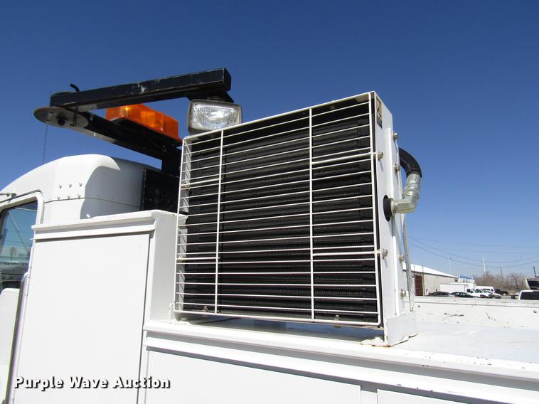 image for item DB6787 2008 Kenworth T300 service truck