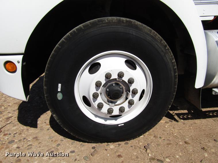 image for item DB6787 2008 Kenworth T300 service truck