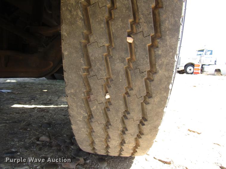 image for item DB6787 2008 Kenworth T300 service truck