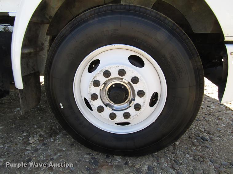 image for item DB6787 2008 Kenworth T300 service truck