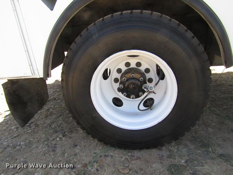 image for item DB6787 2008 Kenworth T300 service truck