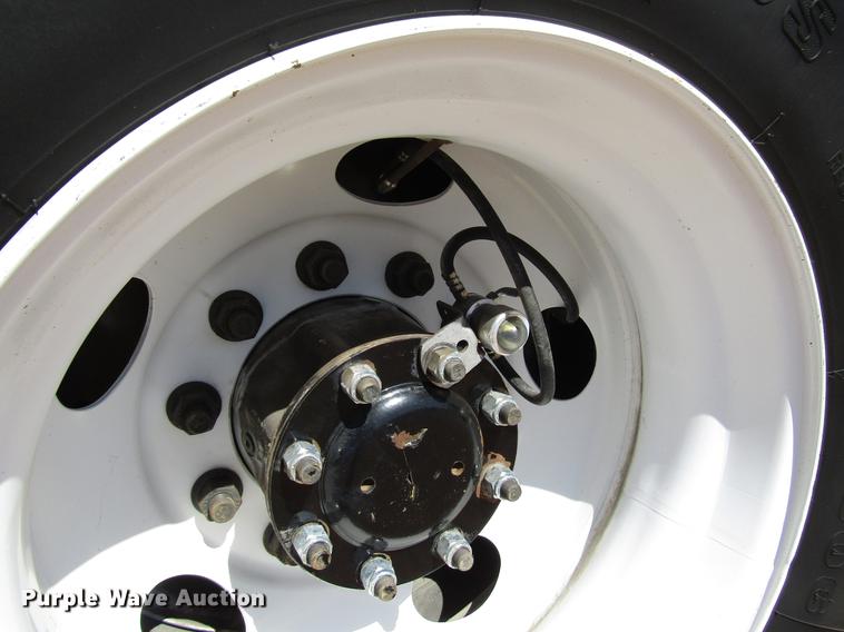 image for item DB6787 2008 Kenworth T300 service truck