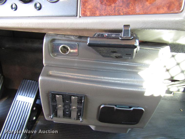 image for item DB6788 2009 Kenworth T300 service truck